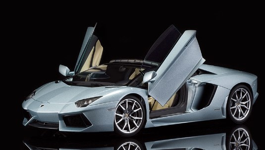Lamborghini Aventador LP 700-4