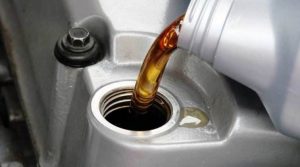 Oli Motor Matic Terbaik & Tips Memilihnya