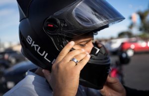 Fungsi Helm Selain untuk Safety Bagi Pengendara Sepeda Motor