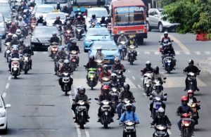 Tips & Trik: Berkendara Dengan Sepeda Motor Yang Aman dan Nyaman