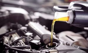 5 Jenis Oli Mesin Mobil Agar Mesin Prima