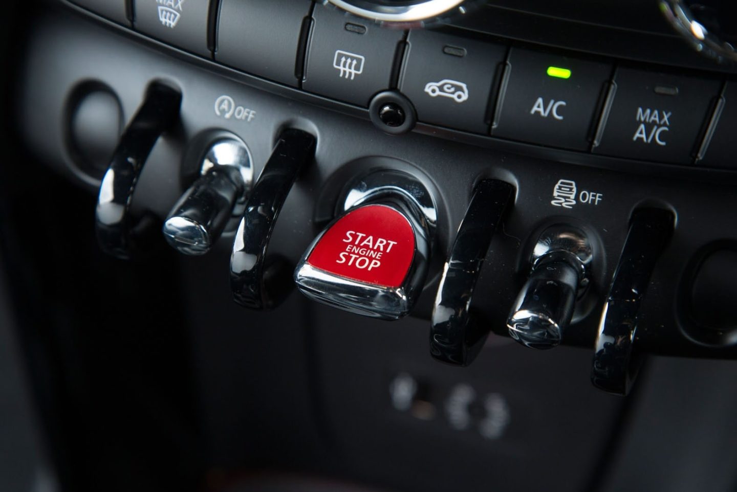 Fitur Mobil Yang Menghemat Bensin