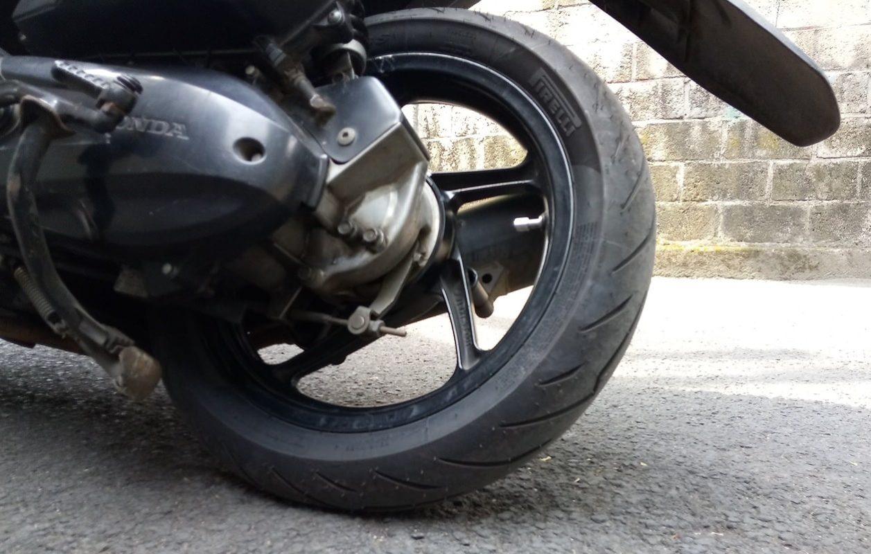 Yuk Kenali Jenis Ban Sepeda Motor & Fungsinya!