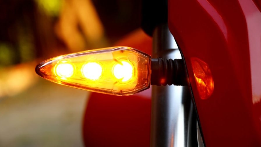 Penggunaan Lampu Sein