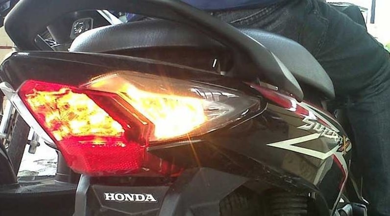 Penggunaan Lampu Sein