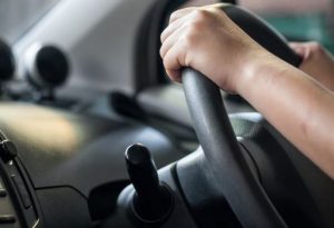 Kenapa Setir Mobil Terasa Berat?