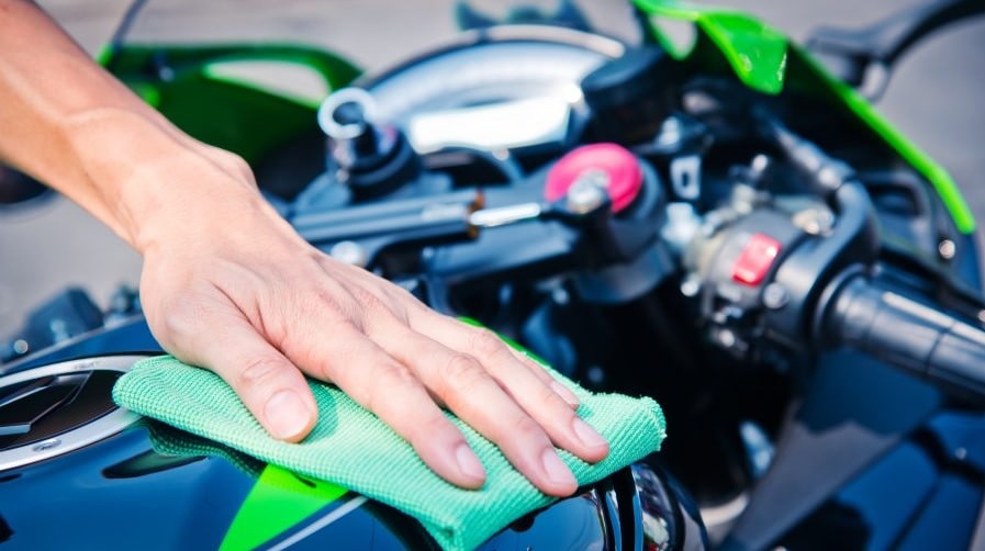 Mempertahankan Cat Motor