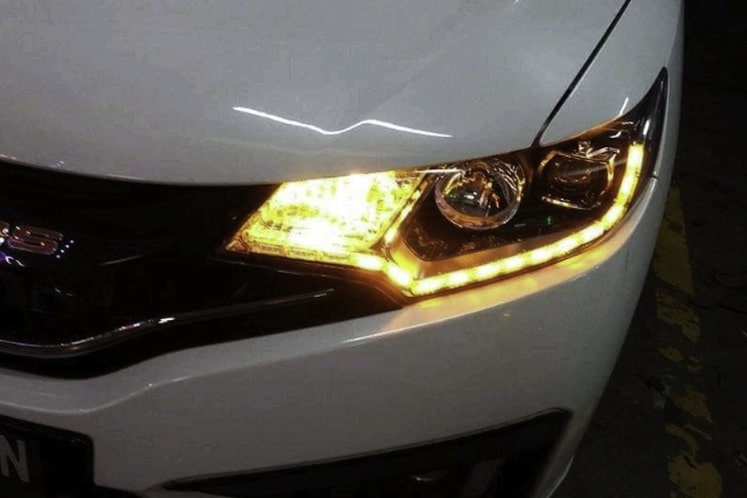 Jenis Soket Lampu Mobil