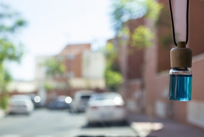 Memilih Parfum Mobil