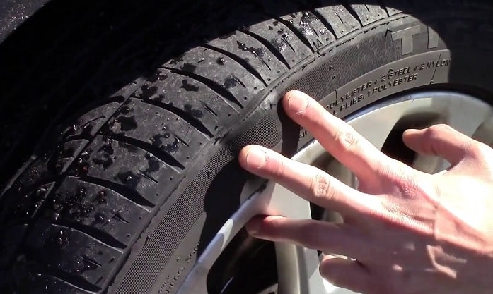 Tanda Ban Mobil Harus Diganti