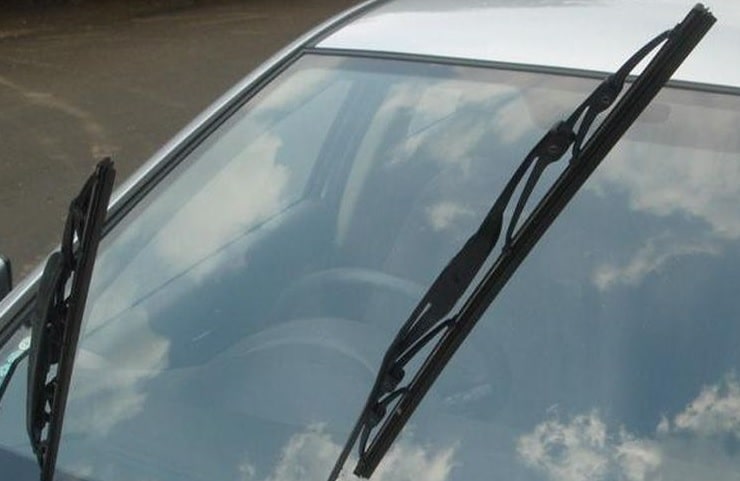 Mengganti Karet Wiper