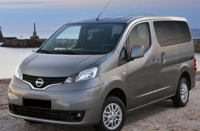 Mobil Nissan Evalia