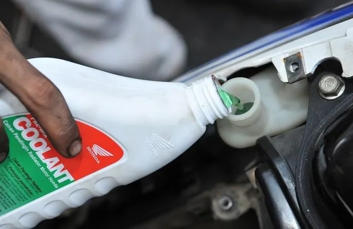 Fakta Menarik Air Radiator Motor