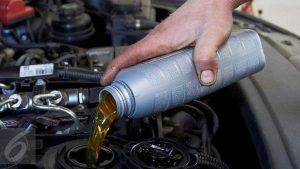 Rekomendasi Oli Matic Terbaik Untuk Mobil Kesayangan Anda!